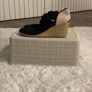 Ralph Lauren Black wedge shoes size 8.5